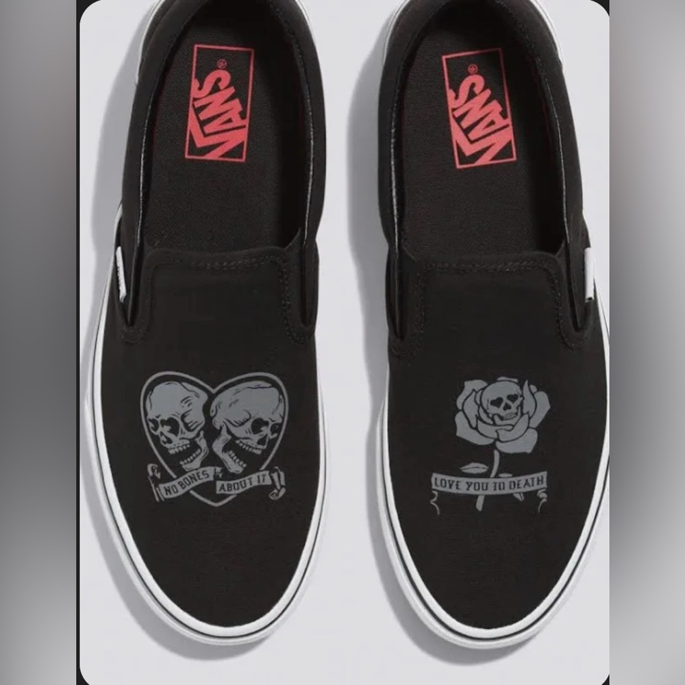NIB! VANS “Love you to death” Classic Slip Ons